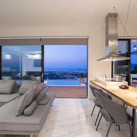 Luxurious & Modern All Inclusive Villa