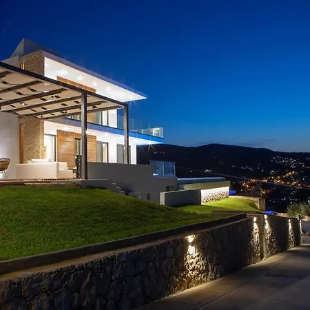 Luxurious & Modern All Inclusive Villa