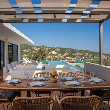 Luxurious & Modern All Inclusive *