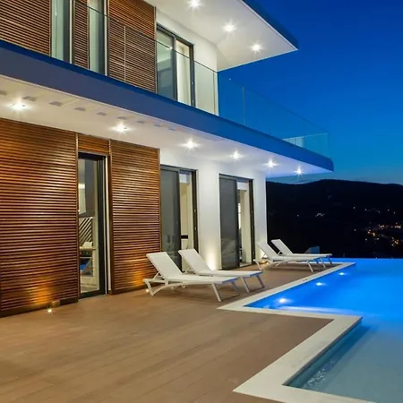 Luxurious & Modern All Inclusive *